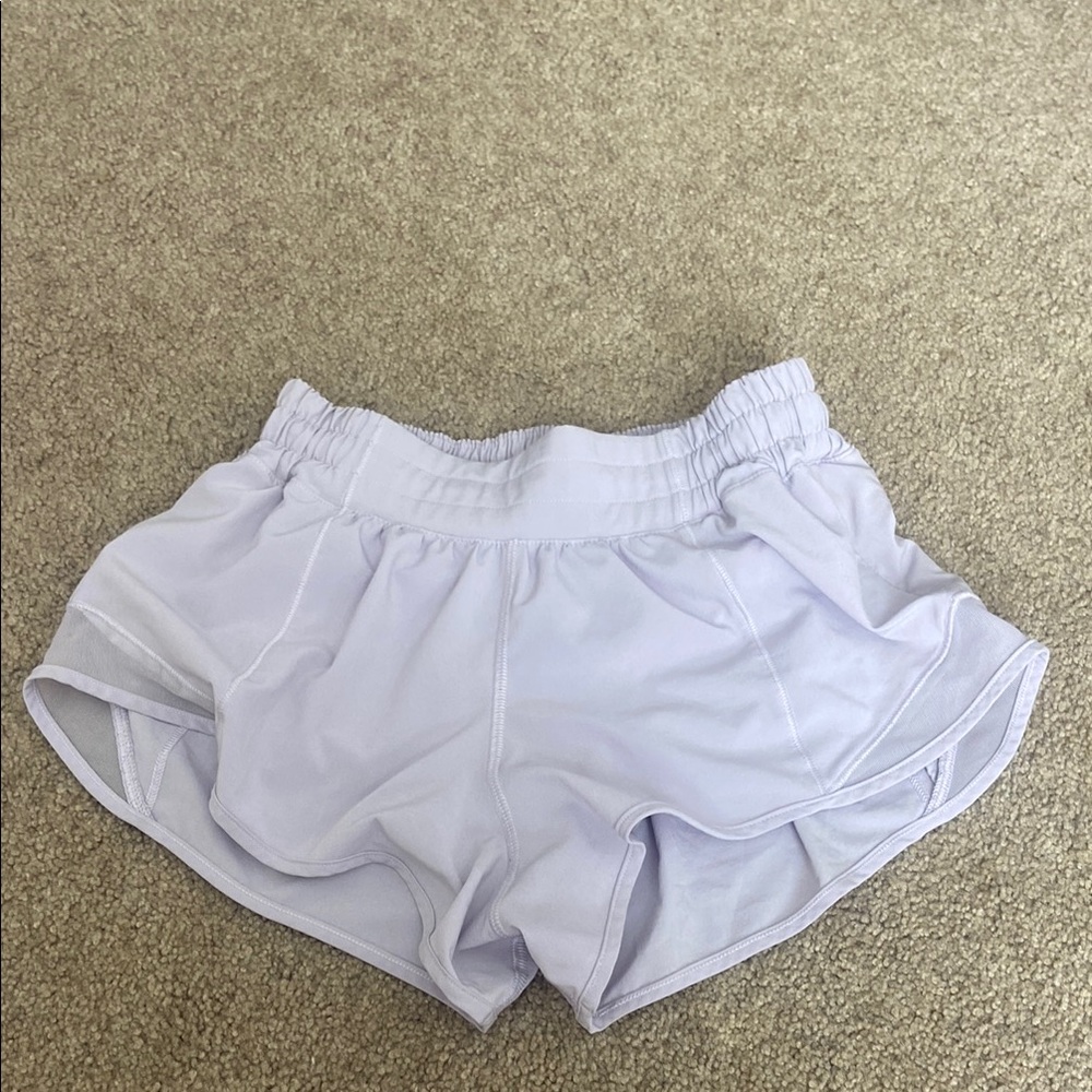 Lululemon hotty hots, size 4, light purple